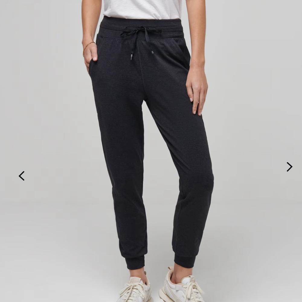 Travis Mathew MOVEKNIT TIE JOGGER